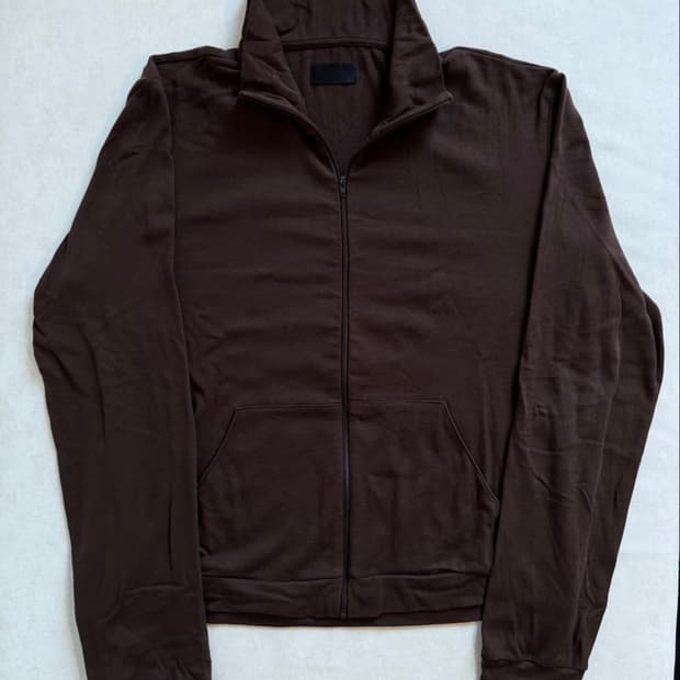 머듈 넥집업 브라운 3사이즈