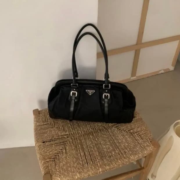 (얼루어빈티지) 프라다 볼링백