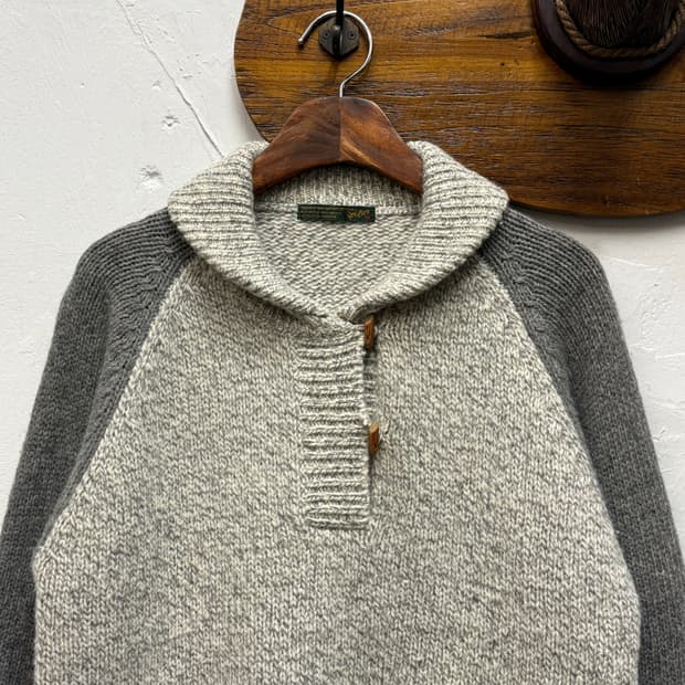 Wool-Cashmere Raglan Shawl Collar Knit