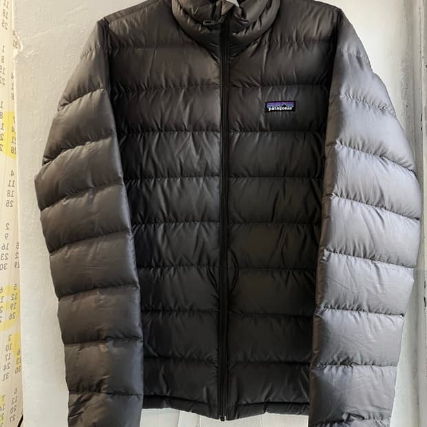 파타고니아 남성 다운 스웨터 S 경량 패딩