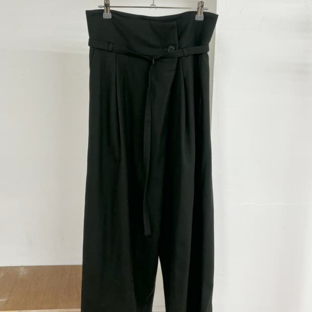 엔폴드 벨티드 와이드 딥 그린 슬랙스