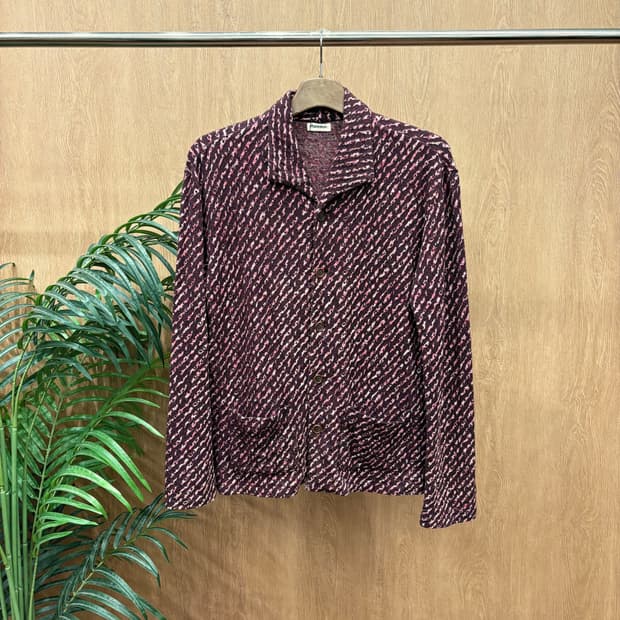 이세이미야케 플랜테이션 울 블렌드 니트 자켓 사선 패턴 디테일 버건디