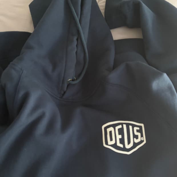 데우스 후드 서울 네이비 