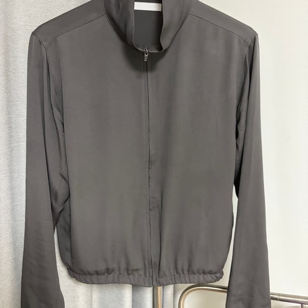 Les 큐프라 집업