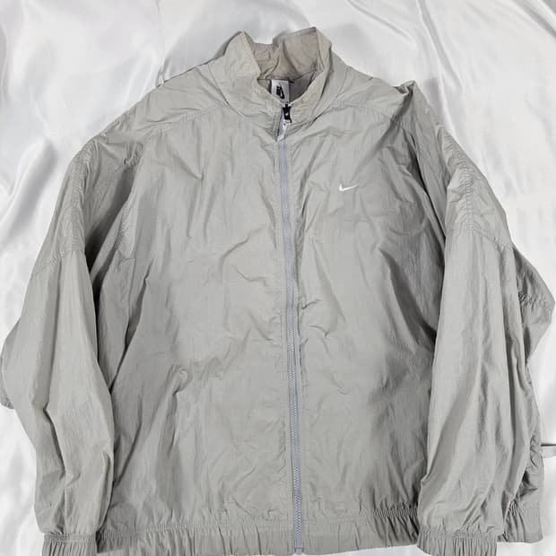 나이키nrg바람막이