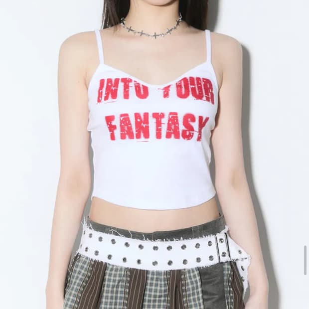 체리퀴리 슬리브리스 나시 lettering crop sleevless