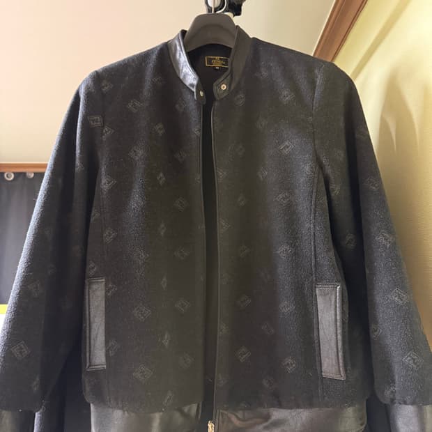 펜디 집업 자켓