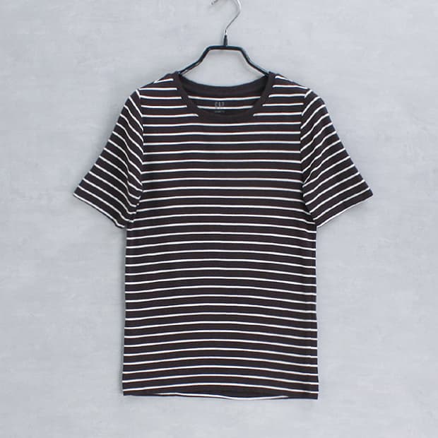GAP _ crew neck border tee