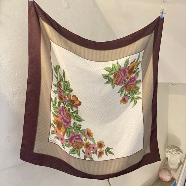 프렌치 클래식 플로럴 패브릭