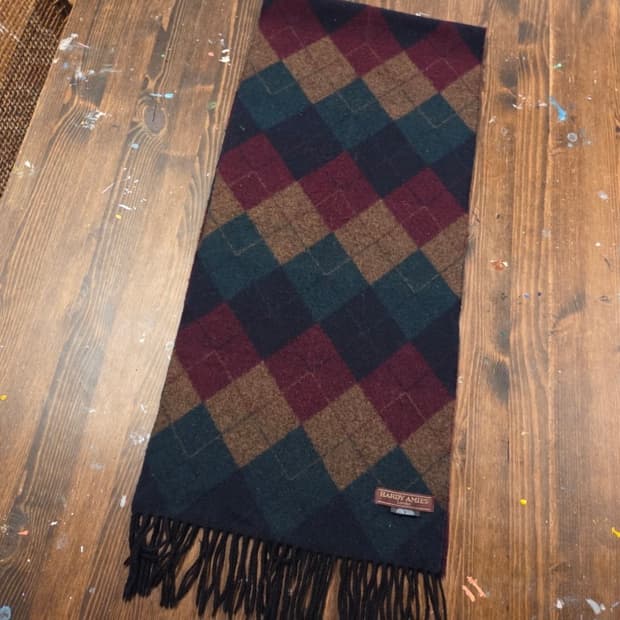 하디 아미스 머플러