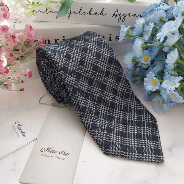 마에스트로 실크 블랙 체크 슬림 타이 7.9cm 새상품 K1510
