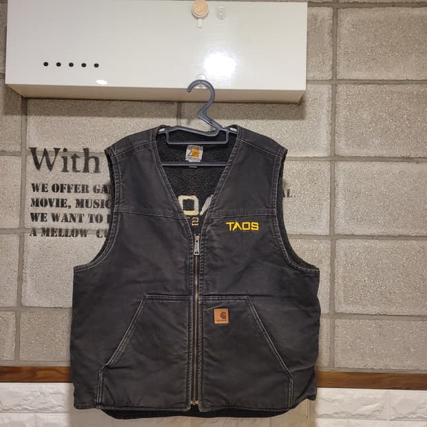 칼하트 V26 베스트 L