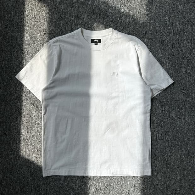 스투시 스탁로고 화이트 반팔티