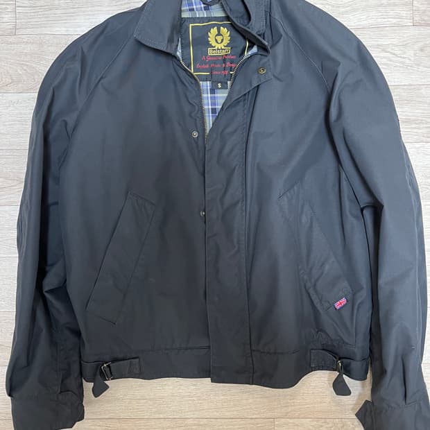 벨스타프 봄버자켓