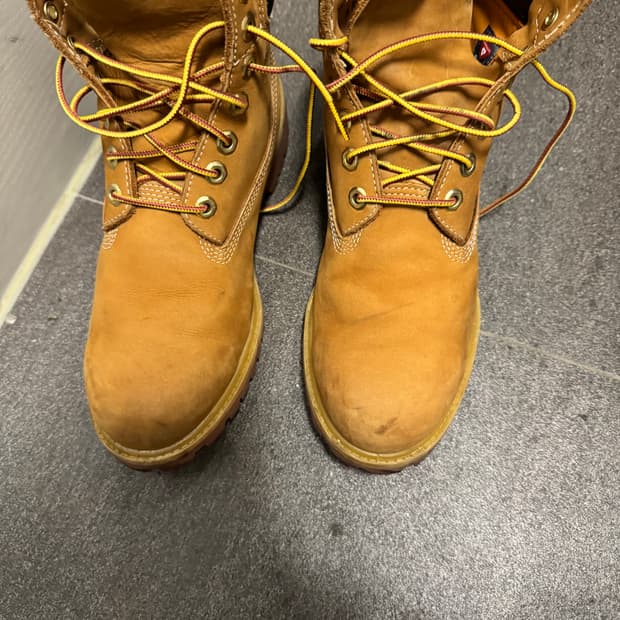 팀버랜드 프리미엄 6인치 워터프루프 부츠 위트 누벅 - 와이드 260