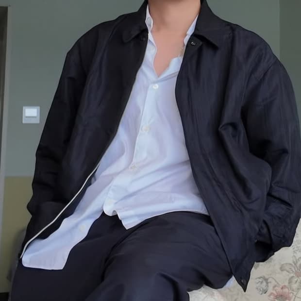 삽니다) 꼼데가르송 옴므 25ss 축융 폴리 블루종