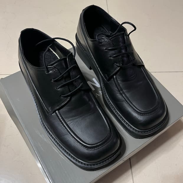 알렌느 스퀘어토 플랫폼 더비