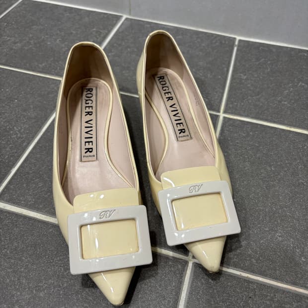 정품) 로저비비에 플랫슈즈