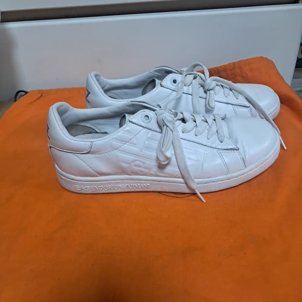 엠포리오 아르마니 스니커즈 US 6.5(남녀공용가능)