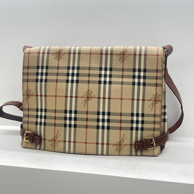 버버리 가방 (한국 명품 감정서 동봉)