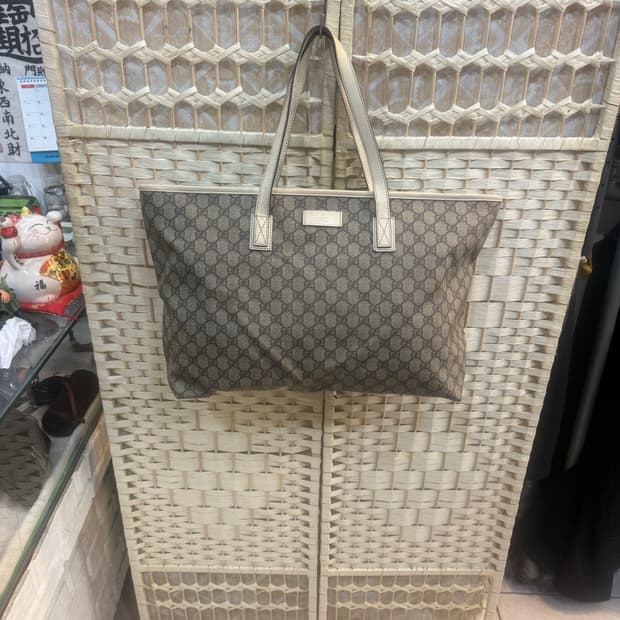 정품 구찌 쇼퍼백 팝니다