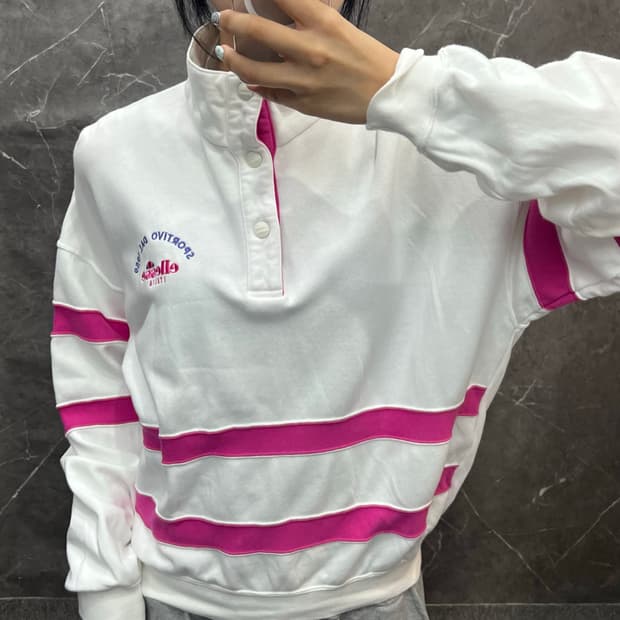ellesse 하프 크롭 스웻셔츠 s423