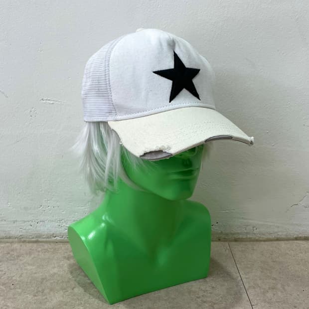 Damage Big Star White Cap