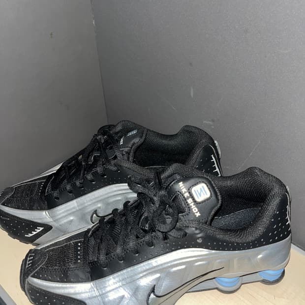 나이키 샥스 245