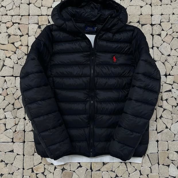 폴로 경량패딩