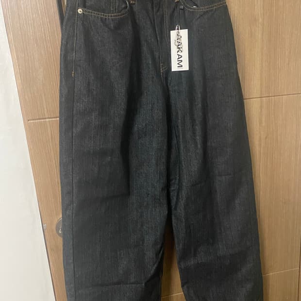 Leather Patch Denim Pants (Black)