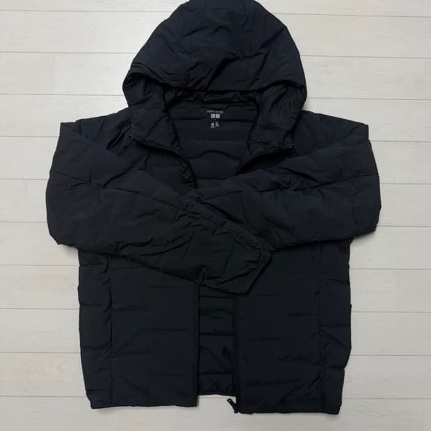 유니클로 경량패딩 M