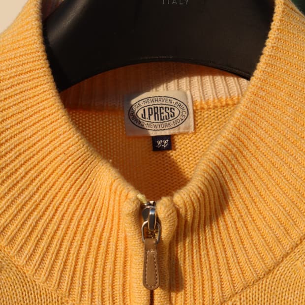 J press 옐로우 니트 집업