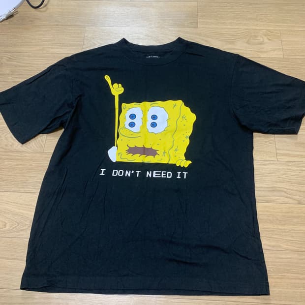 L)Uniqlo x CPFM 유니클로 x 스펀지밥 반팔