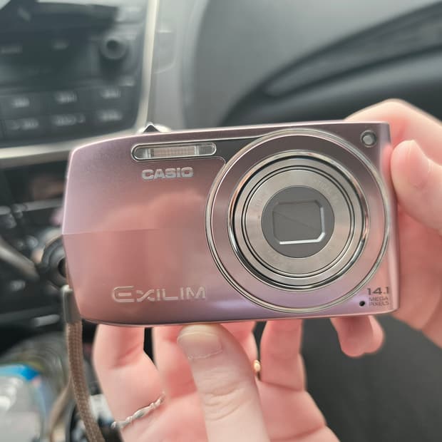 (예약중)카시오 엑슬림 z2300 핑크