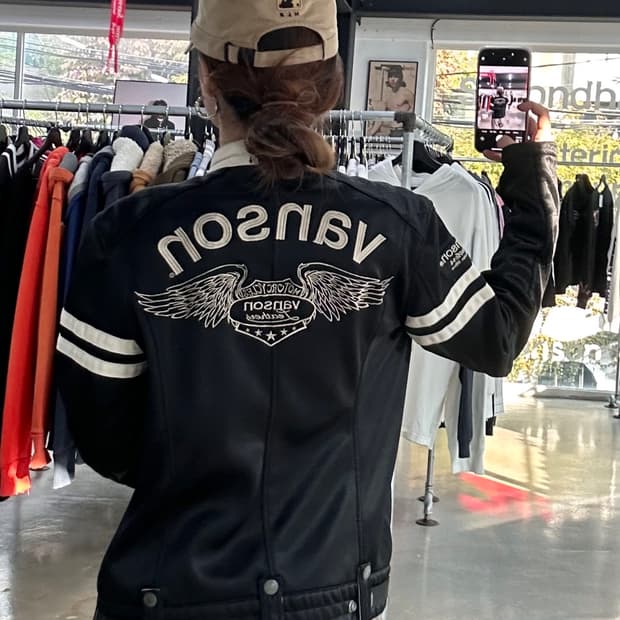 벤슨 윙자수 넥버클 투웨이 라이더자켓