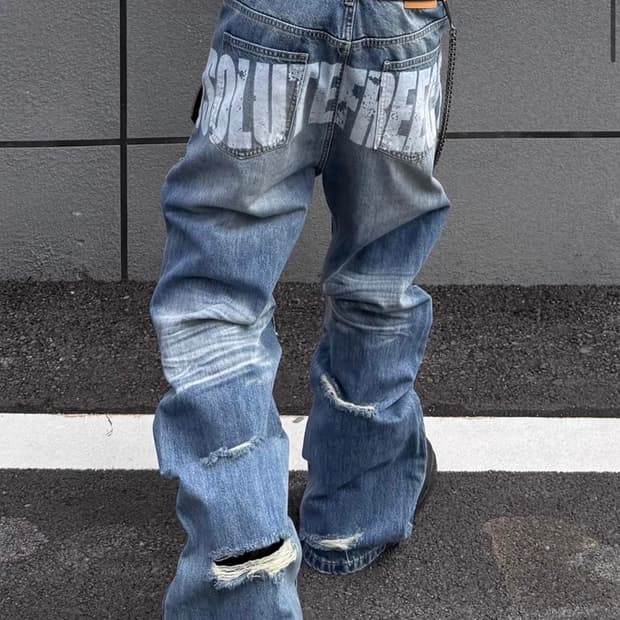 Destroyed wide denim pants