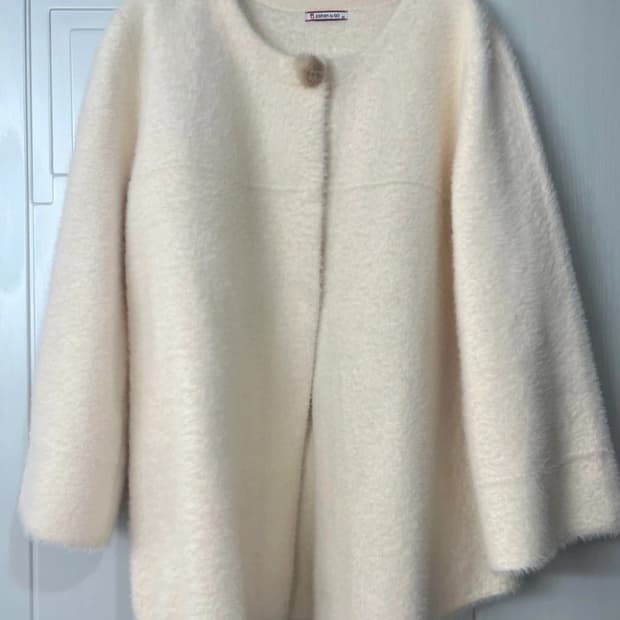 히메 갸루 모리걸 화이트 퍼 케이프 코트