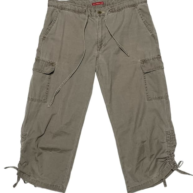 Capri cargo pants