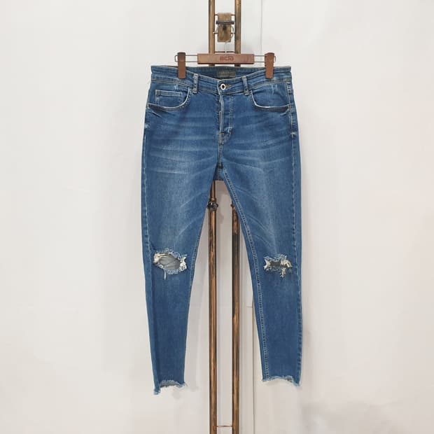 자라 디스진 스키니 청바지 32