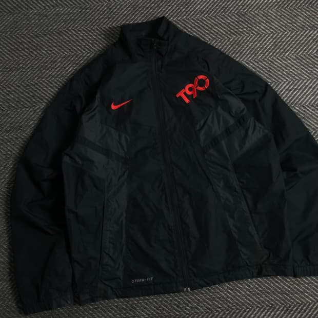 나이키 스톰핏 토탈 90 우븐 트랙 바람막이 자켓y 3577