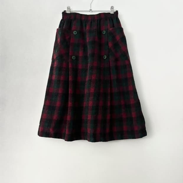 Check pintuck pocket skirt / red