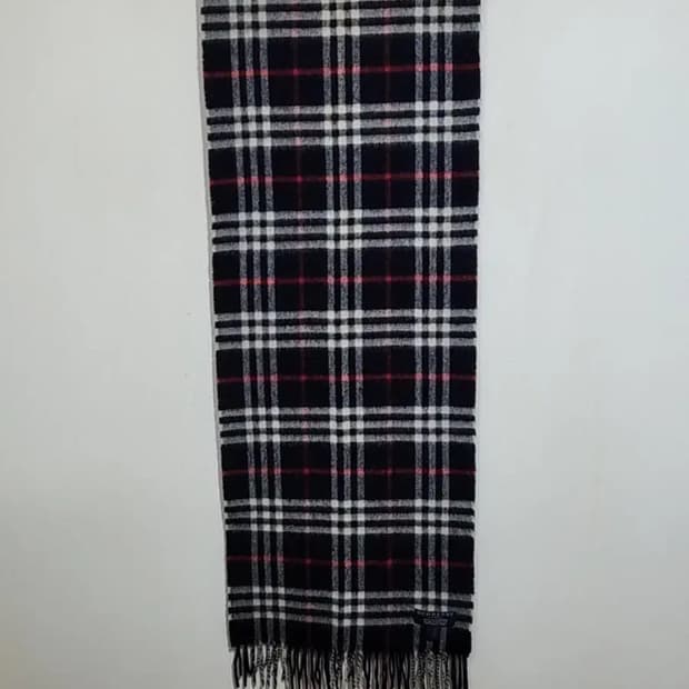 (정품) 버버리 캐시미어 목도리 체크 머플러 네이비 영국판 
