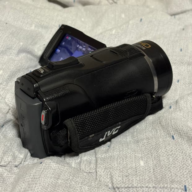 JVC 에버리오 GZ-HM400 캠코더