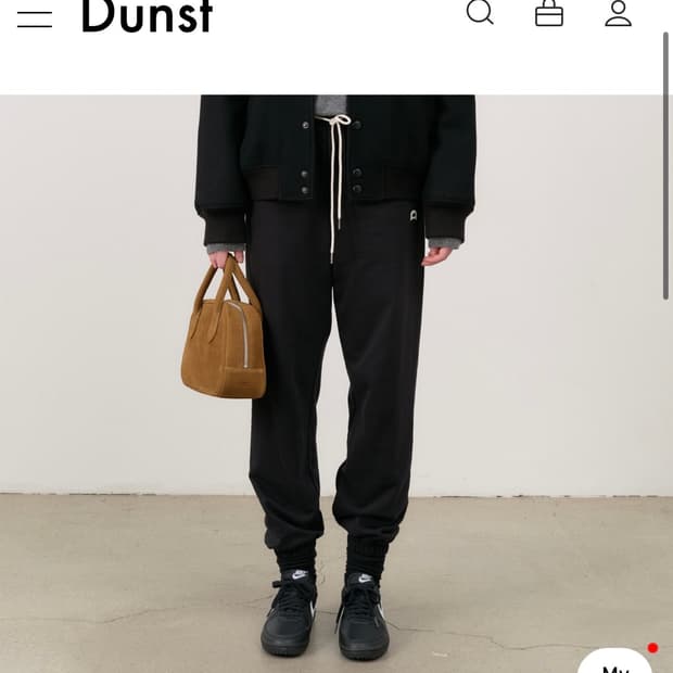 던스트 UNISEXLEATHER LOGO SWEATPANTS BLACK