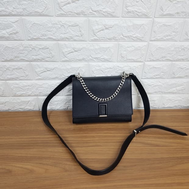 쿠론 피아크로스 크로스백 &토트백