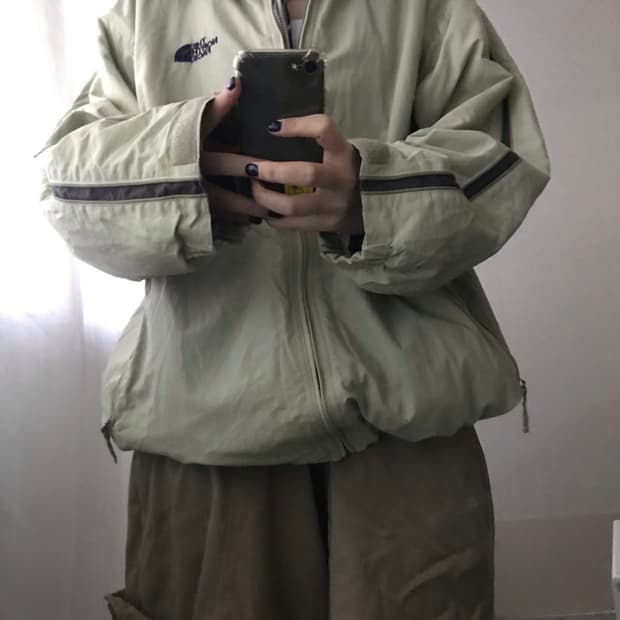 노페 베이지 후드 점퍼