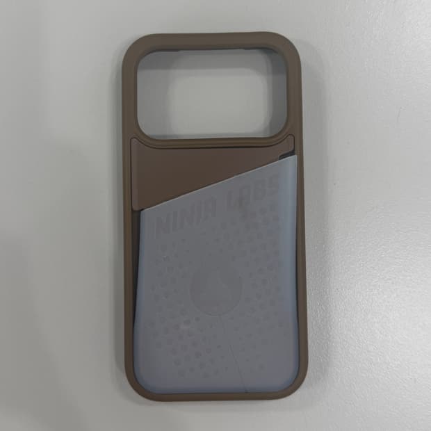 닌자랩스 아이폰 17 프로 케이스 모카투명