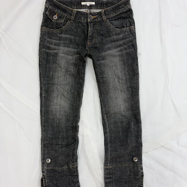  [ecruefil] Gray Washed Capri Pants 