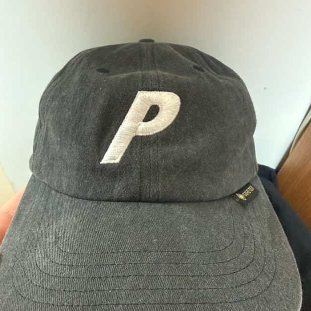 팔라스 피그먼트 다이 고어텍스 팔 햇 블랙 - 24SS