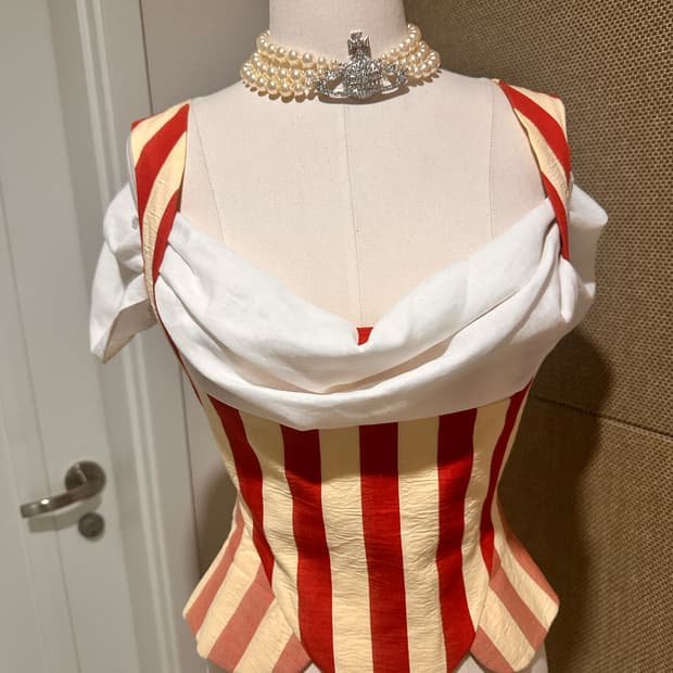 비비안웨스트우드 레드라벨 코르셋